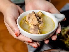 -云海肴·汽锅鸡·云南菜(天山百盛优客店)