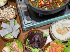 -黔有有贵州酸汤夺夺粉火锅(五味十字店)