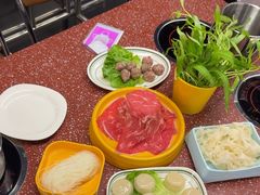 -四囍码头海鲜烧烤自助火锅(外滩南京东路悦荟广场店)