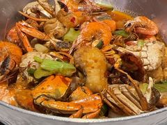 -七欣天香辣蟹火锅(闵行浦江欢乐颂店)