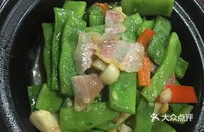 Salted Pork and Kidney Bean Stew