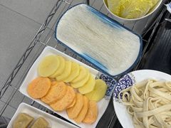 -楼外楼大刀肉传统火锅(西安大路店)