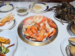 -雍容荟活帝王蟹活龙虾自助(苏宁旗舰店)