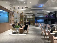 大堂-奈雪的茶(湖滨银泰in77C区PRO店)