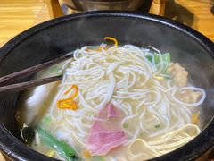 -勺子米线·云南传统小吃市集(四方街店)