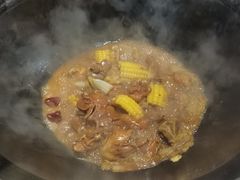 -锅老头海鲜铁锅炖