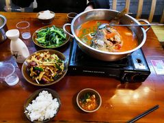 -苗湘食府(十年店)