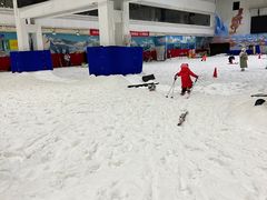 -乔波室内滑雪场