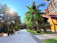 -三亚湾海居铂尔曼度假酒店