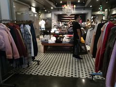 -Hollister(天环广场店)