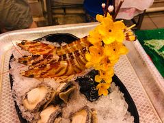 -鲜入围煮花胶鸡海鲜火锅