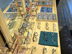 -肆兮眼镜·蔡司·徕卡战略合作店(大坪店)