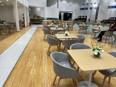 -杭州中沃沃尔沃4S店(滨江区店)