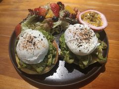 罗勒酱杂菌班尼迪蛋-BE BRIGHT KITCHEN(正佳广场店)