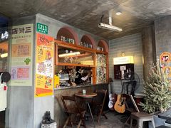 门面-店溡三(御华名苑愚园路1221弄店)