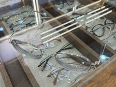 -一代眼镜(浦东大拇指广场店)