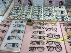 -肆兮眼镜·蔡司·徕卡战略合作店(大坪店)