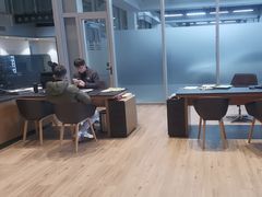 -奔驰上海利星(七宝店)