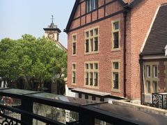 -钟书阁(松江泰晤士小镇店)