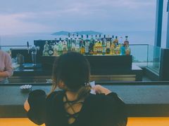 -瑰丽酒店·海吧·天际下午茶·现场DJ·天台酒吧