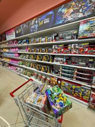 -卡通派潮品玩具折扣仓(青岛新城吾悦广场店)