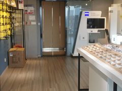 -瑞司视光眼镜·蔡司战略合作眼镜店(新街口店)