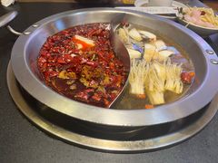 -沸炉重庆老火锅(军事博物馆店)