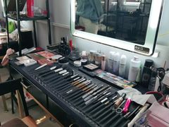 -ME觅妆·定制美妆·彩妆私教(菱角湖店)