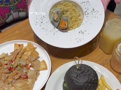 -more than meow吴止猫主题餐厅(承德 中船汇店)