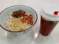 -蒙自源米线大王(江南西路店)