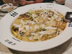 -渔语鱼酸菜鱼新川菜(来福士店)
