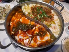 -德林酸菜鱼火锅(南丹店)