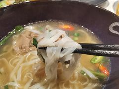 -美奈小馆·越南料理(中航城君尚购物中心店)