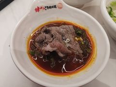 吊龙-焯牛潮汕牛肉火锅(云峰街创始店)