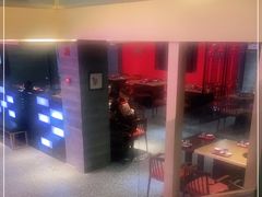 -虾弄弄海派小龙虾·牛羊蝎子火锅