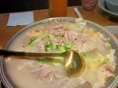 一锅暧昧羊肉汤-蜜桃餐厅·伴山(绿宝广场店)