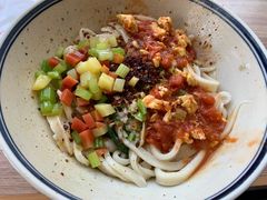 油泼三合一-宋益驴蹄子面肉夹馍(辛家庙店)