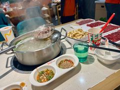 -浪里寻·臻牛养生牛肉火锅(方圆荟店)