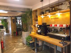 -HIGH FIVE哈福手工汉堡(桂林路店)