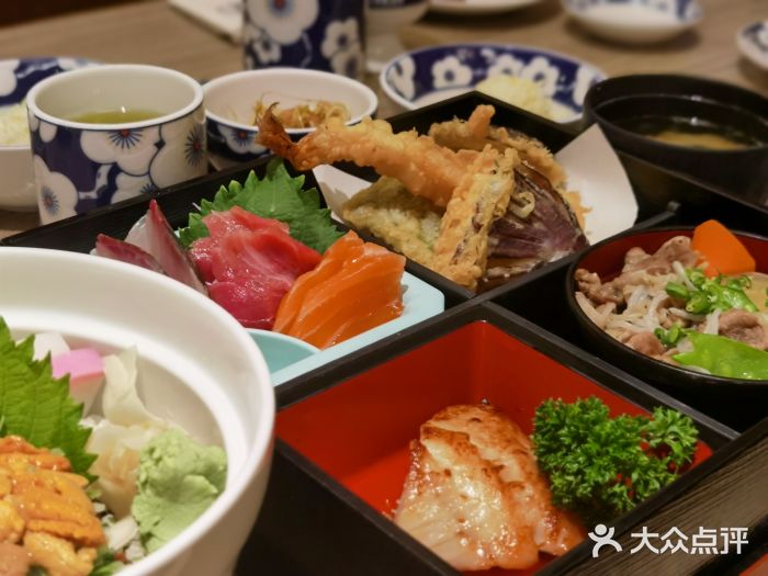 小山日本料理(岭南天地店)松花堂图片