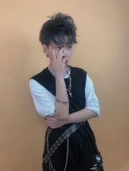 -苑苑发型设计