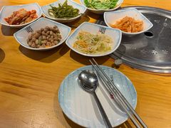 -唯成•韩国炭火烤肉 유성고기