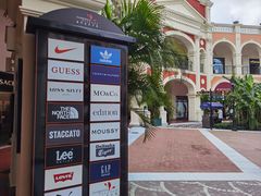 -佛罗伦萨小镇广佛名品奥特莱斯(疏港路店)