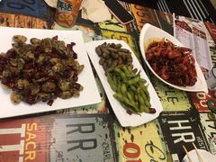 -扒虾小妹儿麻辣海鲜(宏图街店)