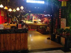 -釜御山海鲜烤肉火锅自助(新城市中心店)