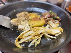 -丁姨妈贵州臭豆腐烙锅(甲秀楼店)