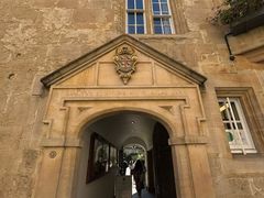 -牛津大学
