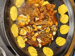 -缘福乡村铁锅炖民宿(八达岭店)