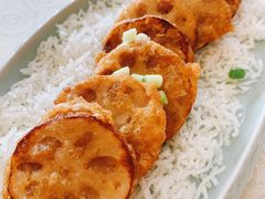 香煎鹅肝藕饼-悦湖公馆