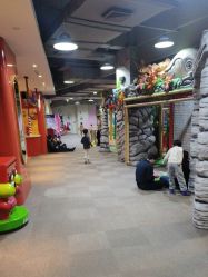 -玩元素·家庭游乐成长中心(香格里拉店)
